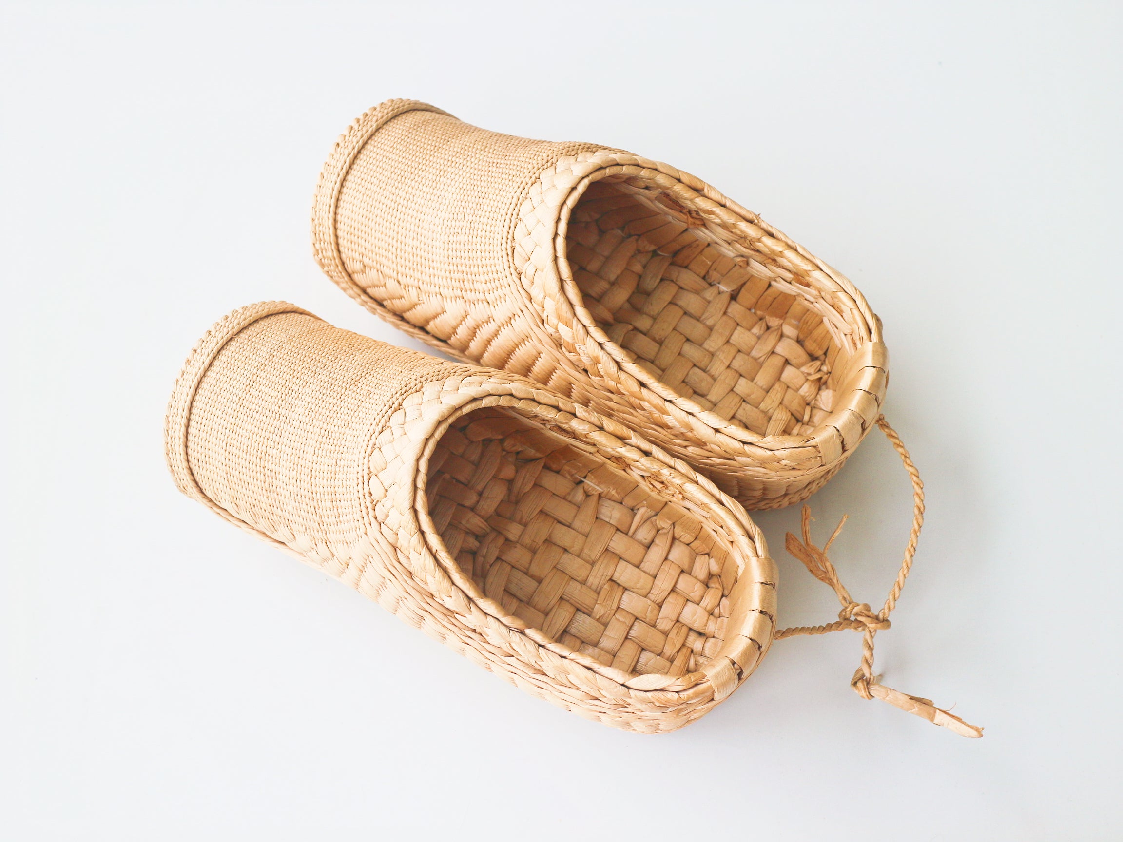 Straw Shoes