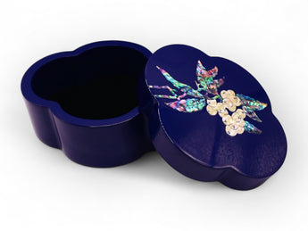 Lacquerware Begonia-Shaped Jewellery Box